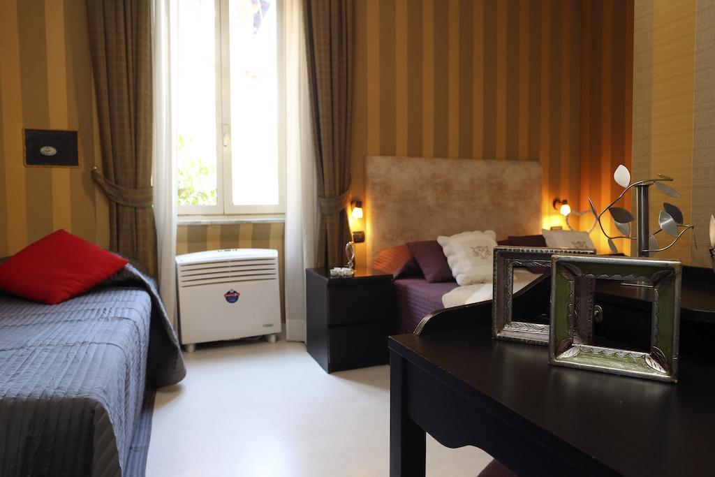 Caracciolo Guest House โรม ภายนอก รูปภาพ