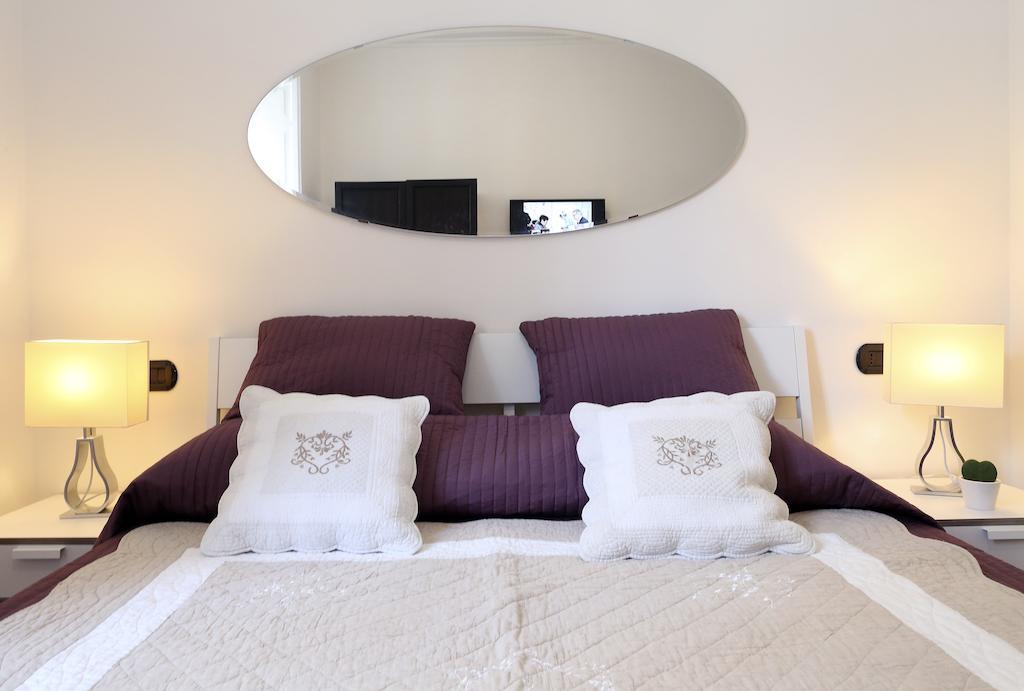 Caracciolo Guest House โรม ห้อง รูปภาพ